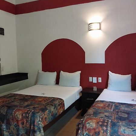 Hotel Jorge Alejandro กัวดาลาฮารา ภายนอก รูปภาพ