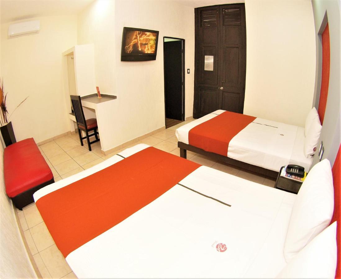 Hotel Jorge Alejandro กัวดาลาฮารา ภายนอก รูปภาพ
