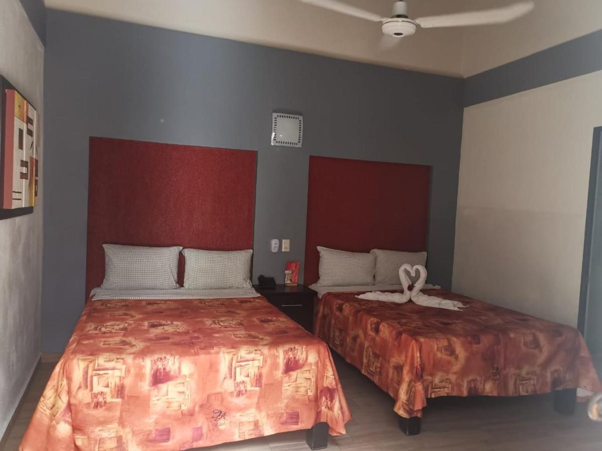 Hotel Jorge Alejandro กัวดาลาฮารา ภายนอก รูปภาพ